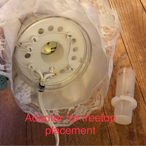 Holiday Classics treetop/tabletop animated Angel Figurine - Picture 9 of 12